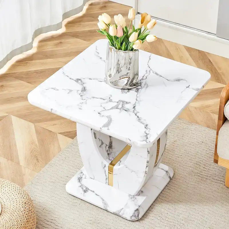 Mesa de centro cuadrada de 23.6" con tiras de patas en tono dorado