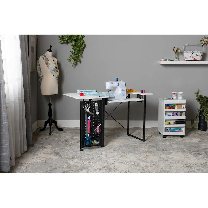 Mesa de costura Pivot con panel de almacenamiento y plataforma ajustable